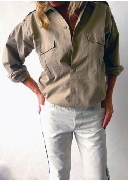 La chemise militaire beige désert