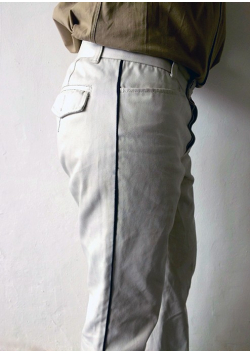 L'authentique pantalon de gardian