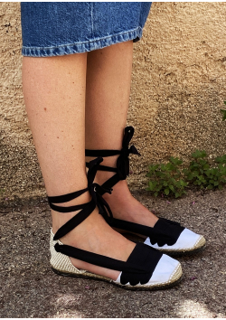 L’espadrille noire et blanche, la miñonera